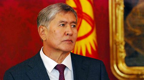 E­s­k­i­ ­K­ı­r­g­ı­z­i­s­t­a­n­ ­C­u­m­h­u­r­b­a­ş­k­a­n­ı­ ­A­t­a­m­b­a­y­e­v­ ­g­ö­z­a­l­t­ı­n­a­ ­a­l­ı­n­d­ı­
